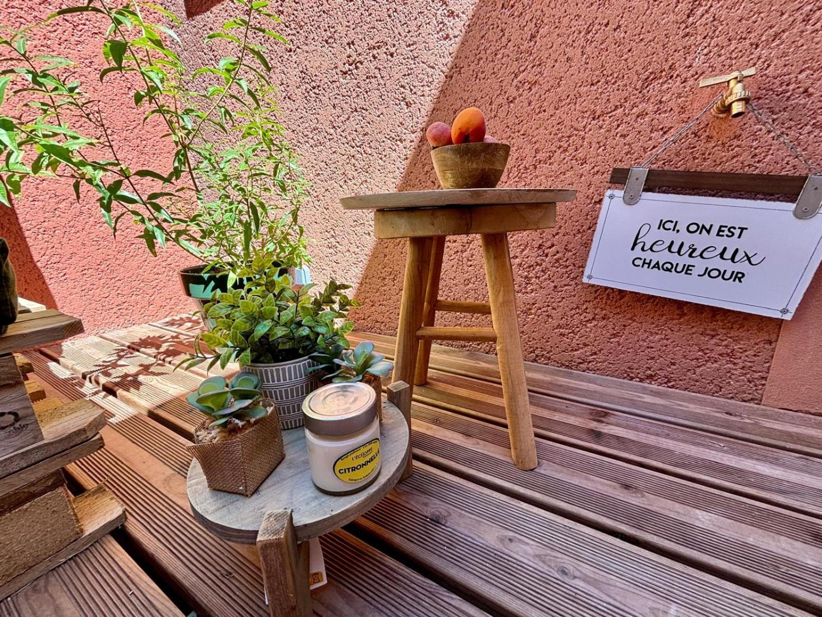 Maison Pour 12P, Piscine A Debordement Chauffee D'Avril A Octobre Inclus Ruoms Εξωτερικό φωτογραφία